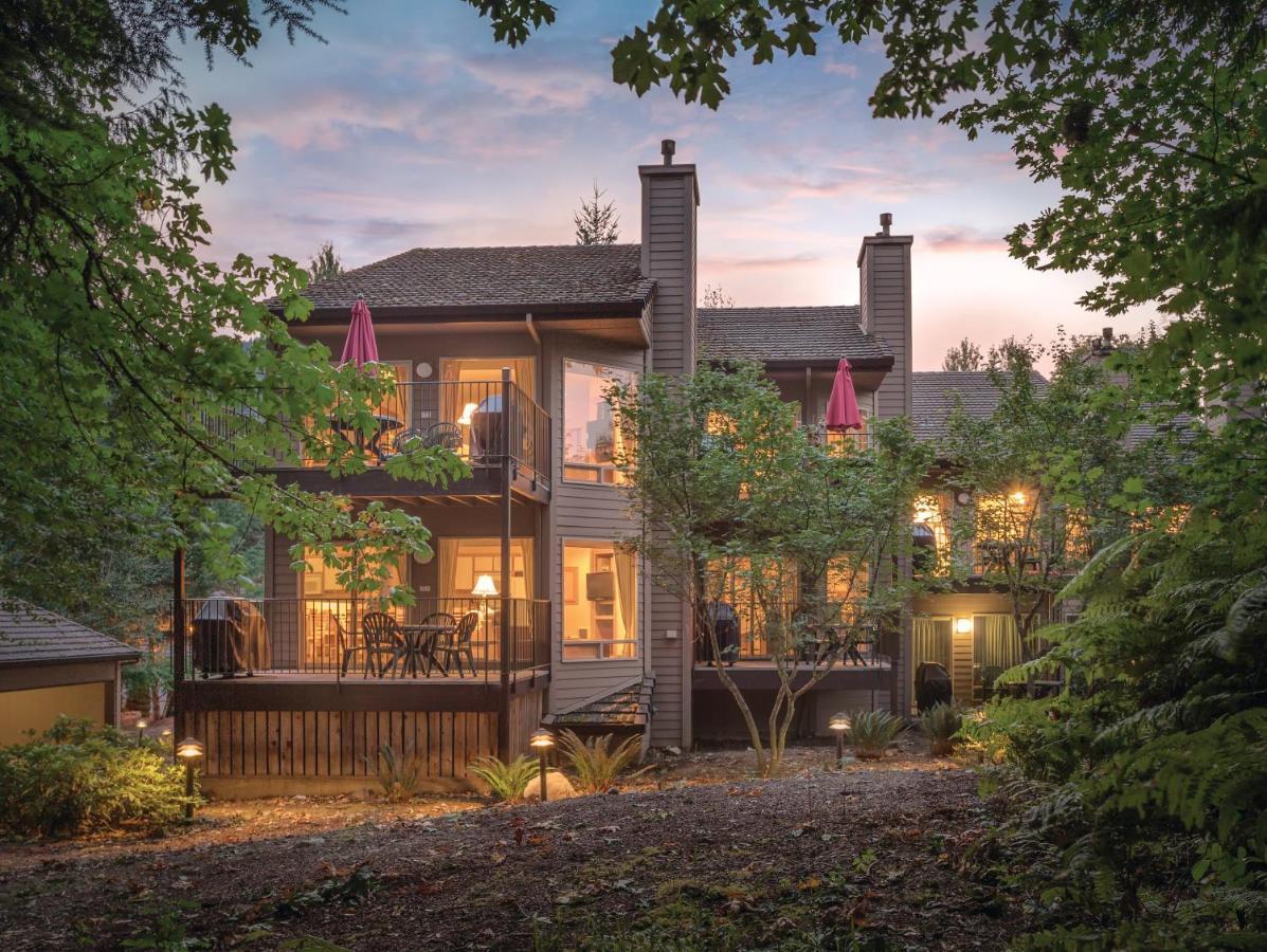 Whispering Woods Resort Welches Экстерьер фото