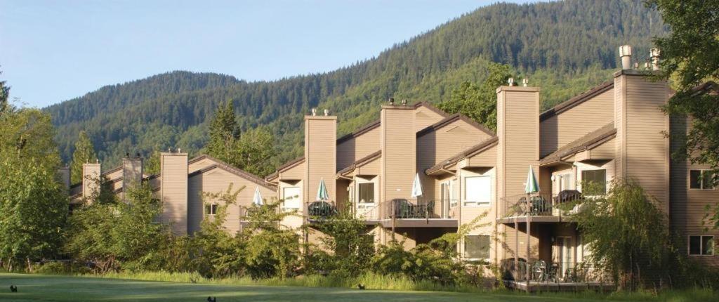 Whispering Woods Resort Welches Экстерьер фото