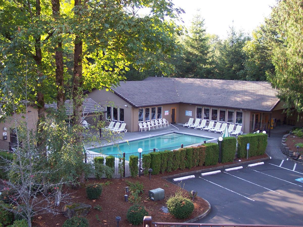 Whispering Woods Resort Welches Экстерьер фото