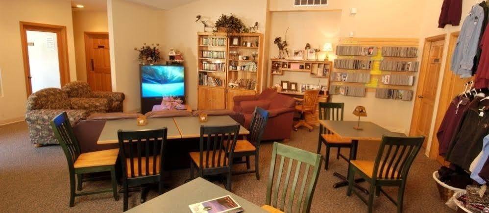 Whispering Woods Resort Welches Экстерьер фото